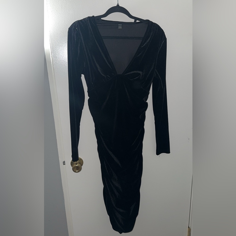 Velvet black vneck dress